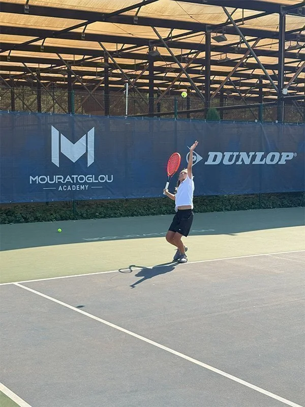Mouratoglou Tennis Academy Aufschlag