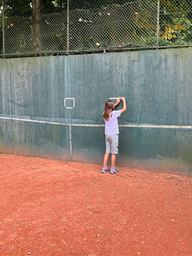 Tennis Ballwand