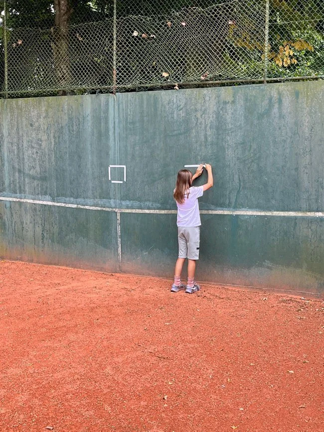 Tennis Ballwand
