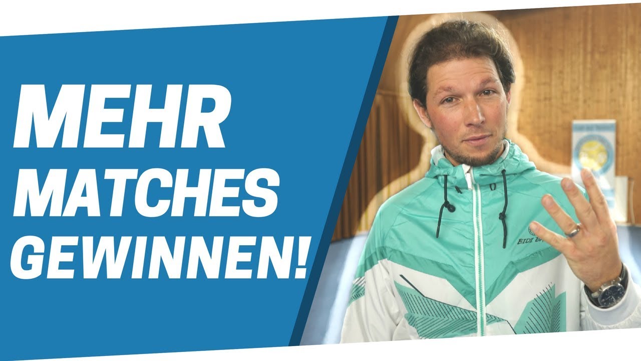 Sven Bendlin demonstriert Einzel-Taktik auf dem Tennisplatz